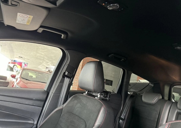 Ford Kuga cena 70500 przebieg: 104000, rok produkcji 2018 z Łęczna małe 529